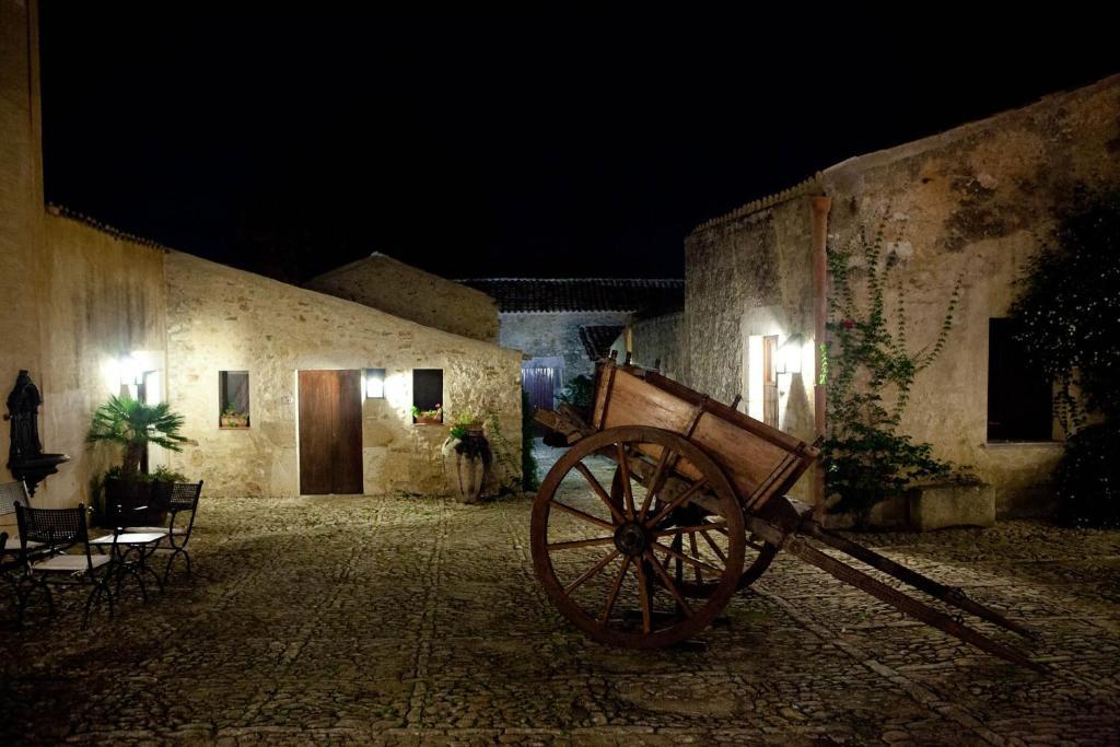 Agriturismo Baglio Fontana Buseto Palizzolo Eksteriør billede